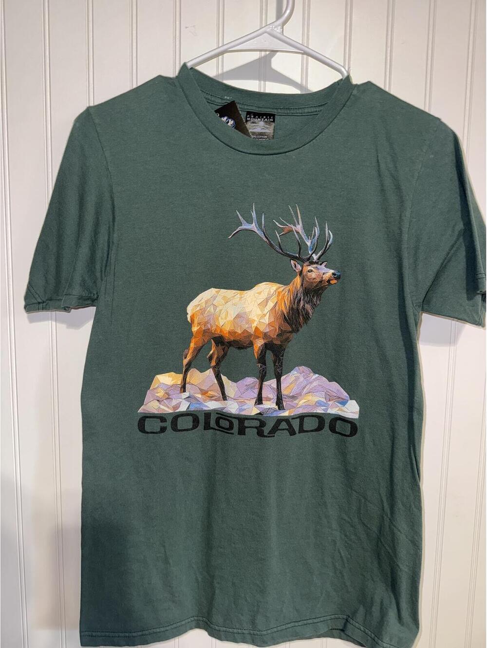 Prairie Mountain Colorado Elk Geometric Graphic Tee Green S